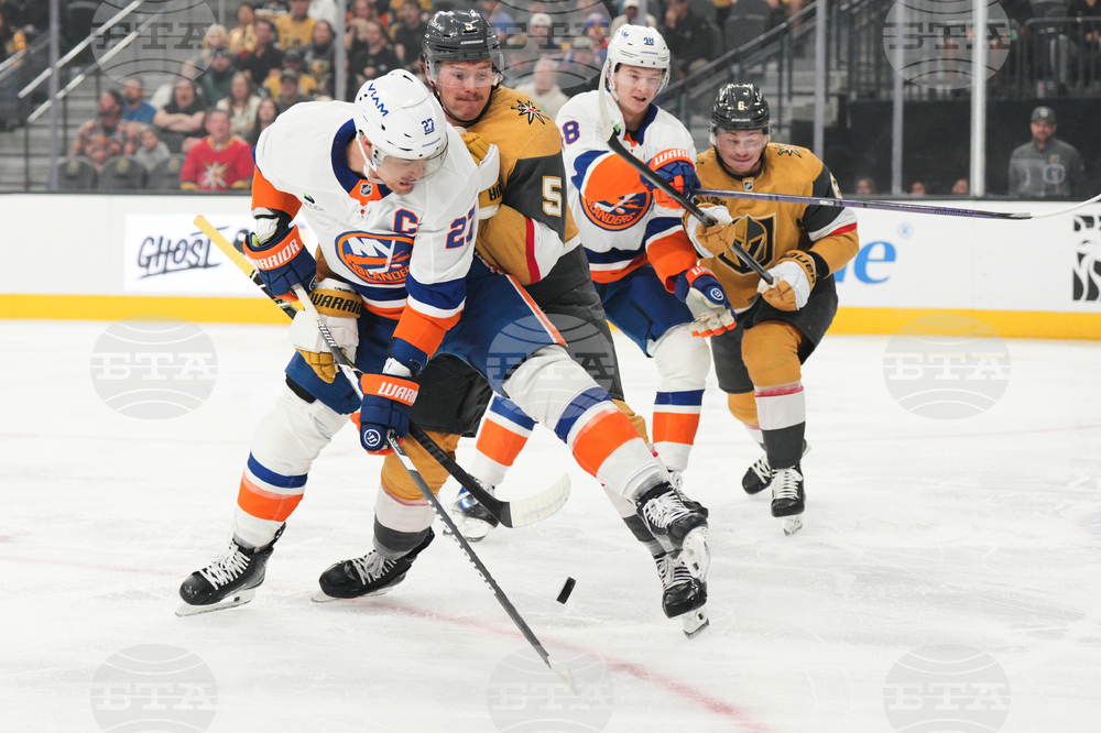 Islanders Golden Knights Hockey