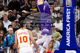 Hawks Jazz Basketball