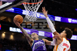 Hawks Jazz Basketball