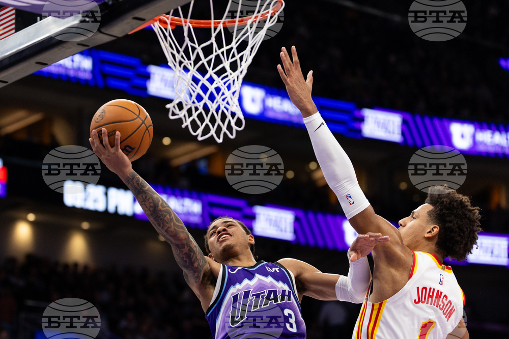 Hawks Jazz Basketball