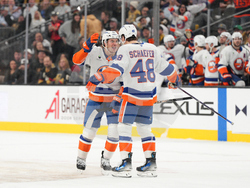 Islanders Golden Knights Hockey