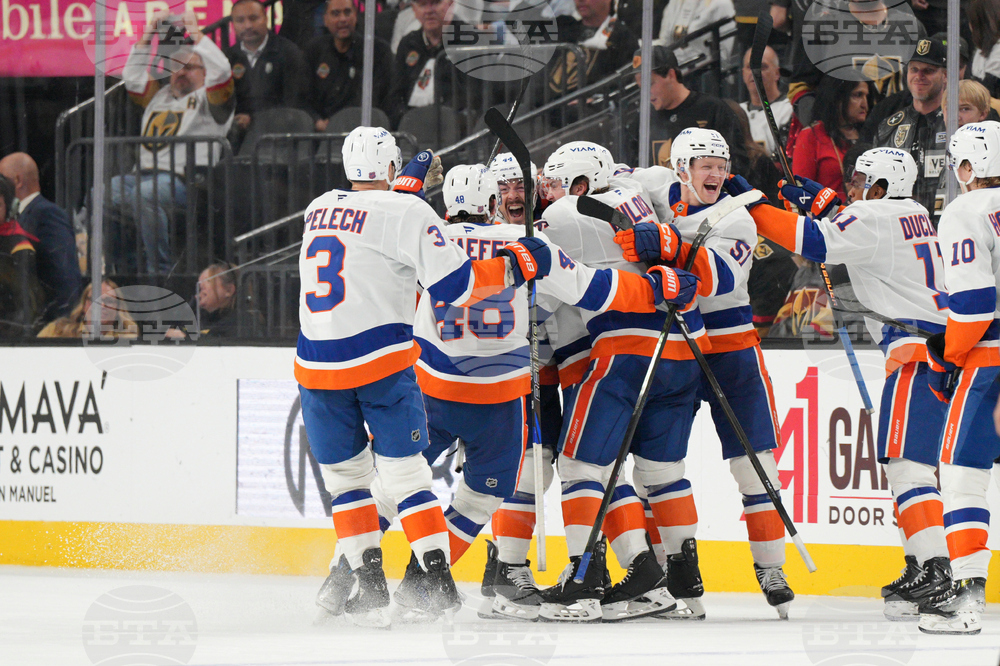 Islanders Golden Knights Hockey