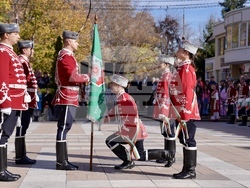 Снимка: Сдружение "Младежки гвардейски отряди"