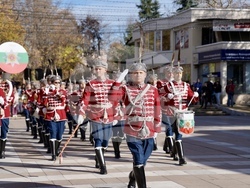 Снимка: Сдружение "Младежки гвардейски отряди"