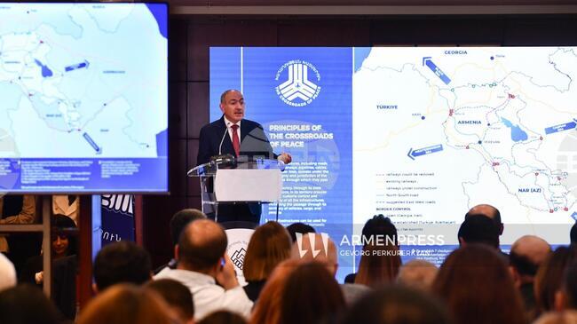 АРМЕНПРЕС: Арменският премиер очерта план за прилагане на „Пътя на Тръмп за международен мир и просперитет“