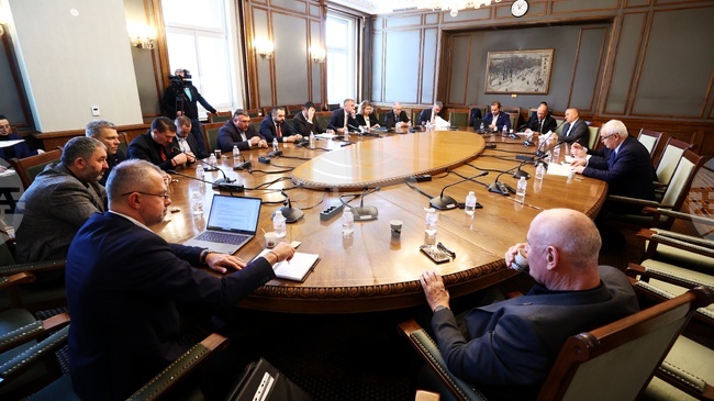 Парламентарната комисия по отбрана прие да се направи инвестиционен разход за придобиване на нови трикоординатни радари