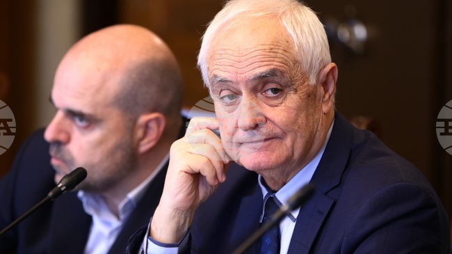 Общо 2,708 млрд. евро, или 2,25% от БВП, ще бъде бюджетът на Министерството на отбраната за 2026 г., каза Атанас Запрянов