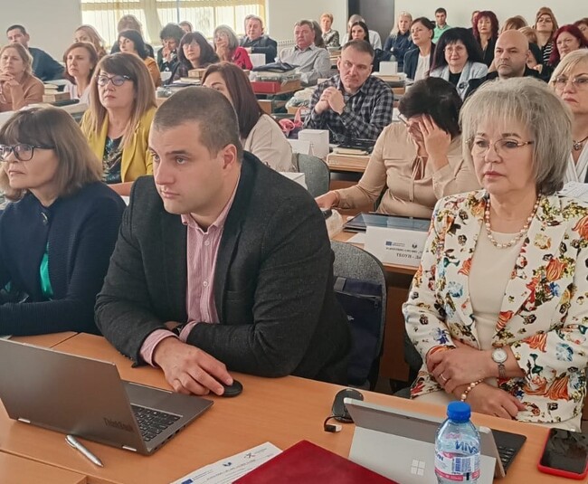 Над 9000 ученици със специални потребности и с изявени дарби са подкрепени по проекта „Успех за теб“ на Министерството на образованието