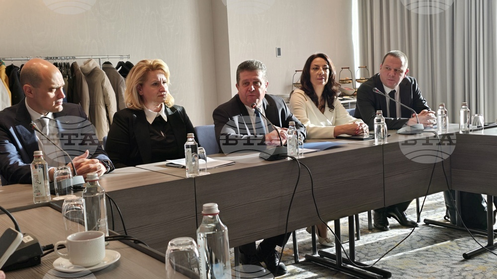 Емитиране на ДЦК през фондовата борса, въвеждане на мултифондова система при пенсионните фондове и крипто регулацията са сред основните приоритети на КФН