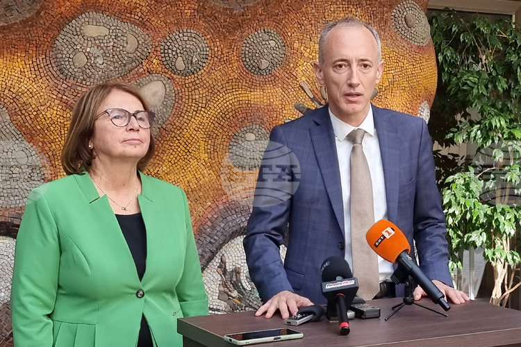 Educational Mediators Are Key Participants in Mechanism for Retaining Children in School - Minister Valchev