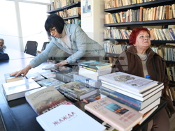 Сърбия - Цариброд - Културно-информационен център на българското малцинство - посещение