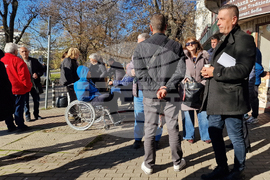 Транспортна болница - граждани - протест