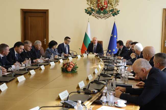 Премиерът Желязков: Рафинерията е елемент от критичната инфраструктура, за която държавата има своите ангажименти в полза на обществото