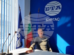 Национален пресклуб на БТА Бургас - представяне на списание ЛИК „България в джаза“ - Маргарита Димова-Манова