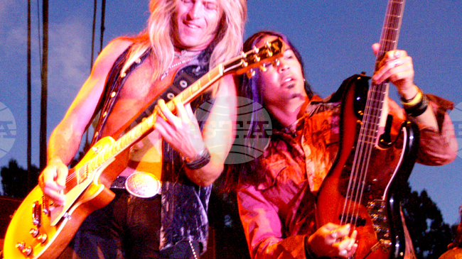 Дейвид Ковърдейл обяви, че се оттегля от активна музикална дейност на 74 години