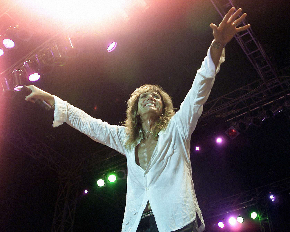 Дейвид Ковърдейл обяви, че се оттегля от активна музикална дейност на 74 години