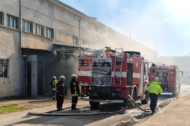 Хасково - производствено хале - пожар