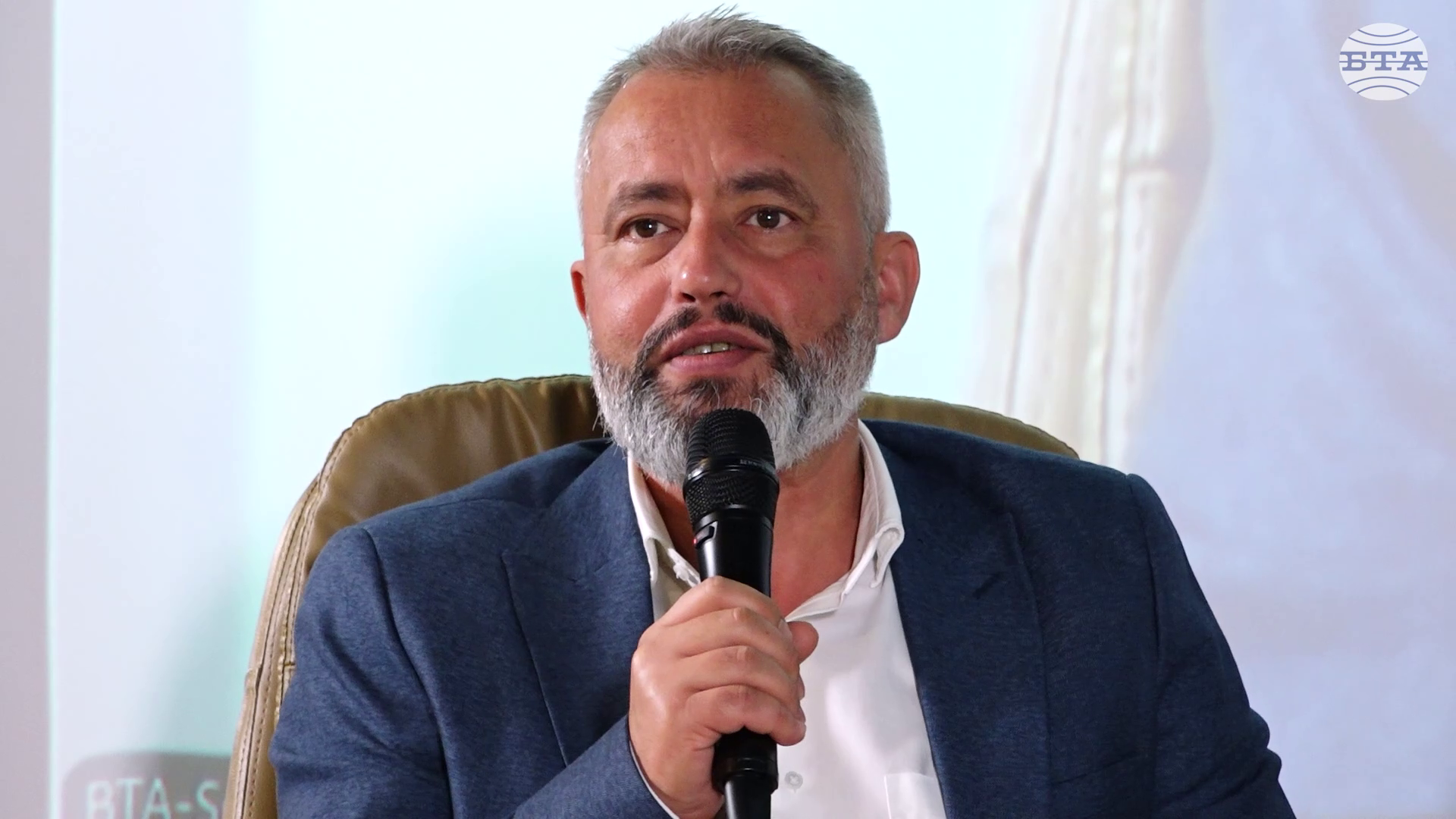 Джазът ни учи да създаваме красота около себе си и да я търсим около нас, каза програмният директор на „Джаз ФМ“ Светослав Николов