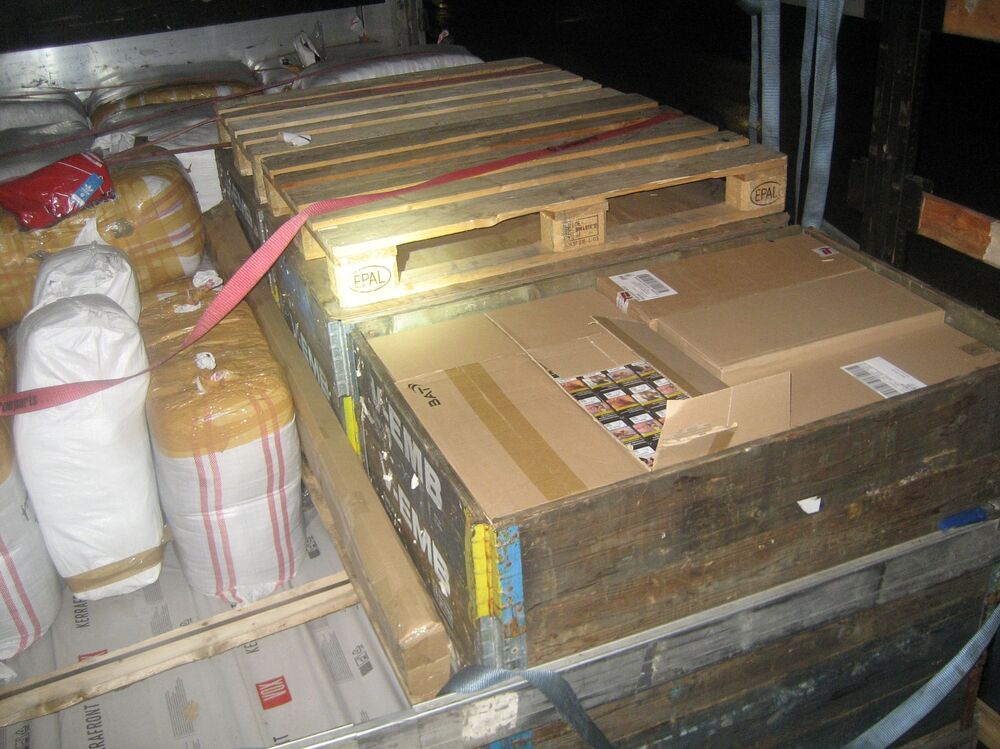 341 000 къса цигари задържаха митническите служители от ТД Митница Русе