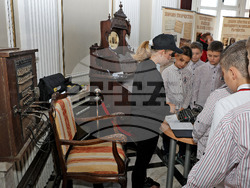 Варна - Валидиране на пощенска марка с лика на Добри Христов