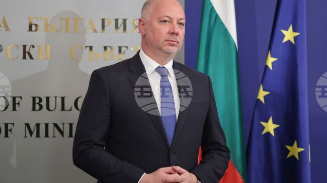 Приветстваме и подкрепяме усилията на президента на САЩ Доналд Тръмп за постигане на справедлив, траен и устойчив мир в Украйна, заяви премиерът Росен Желязков