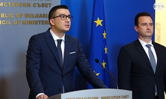 Правителството предложи Румен Спецов за особен търговски представител в „Лукойл Нефтохим“, съобщи министърът на икономиката Петър Дилов