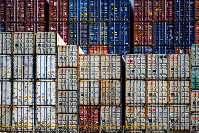 Евентуално блокиране на митата от Върховния съд на САЩ би било "заплаха за националната сигурност", предупреди Тръмп