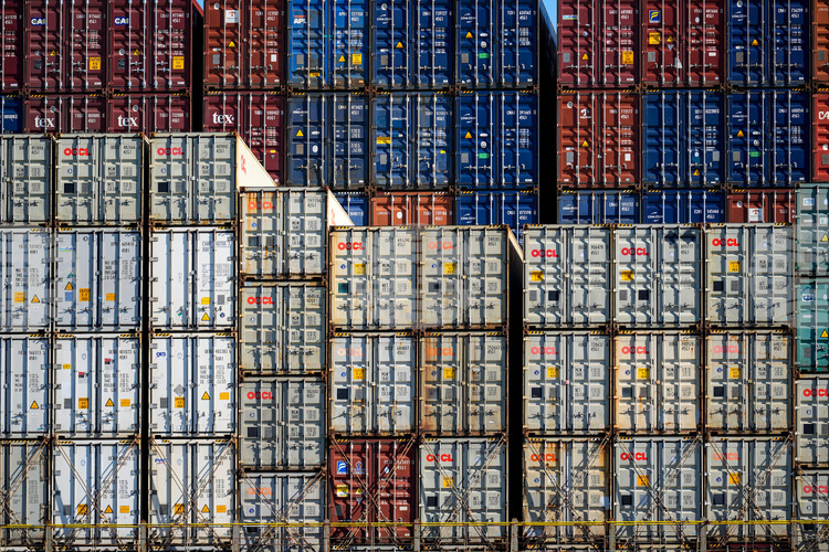 Албанските власти арестуваха 20 души в рамките на разследване за