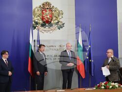 Министерски съвет - държавна награда - връчване