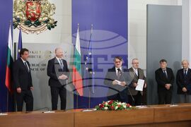 Министерски съвет - държавна награда - връчване