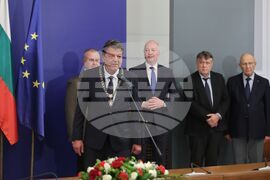 Министерски съвет - държавна награда - връчване