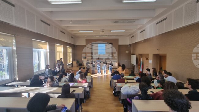 Стара Загора е домакин на ХIV-ата парламентарна сесия на Българския младежки воден парламент