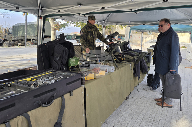 Военна техника и оборудване показаха в Свищов по време на кампания за популяризиране на военната професия 