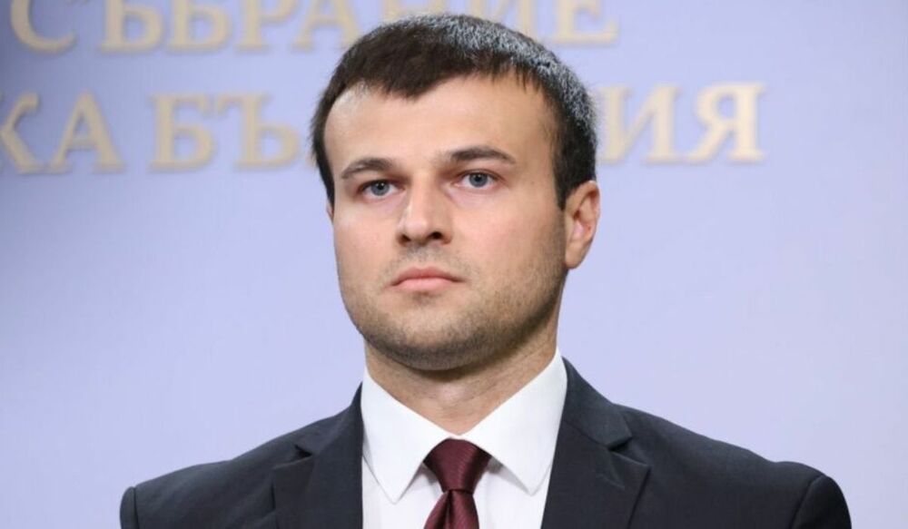 Йордан Тодоров: Пеевски систематично продължава заграбването на държавата