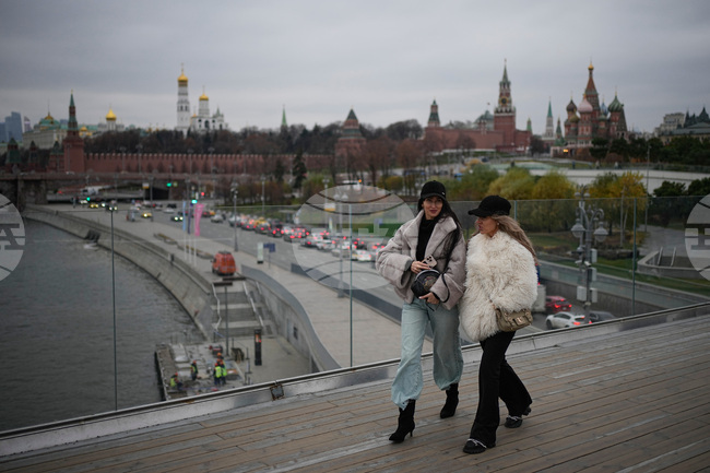 Активността на руското промишлено производство се свива за седми пореден месец през декември, отчита проучване