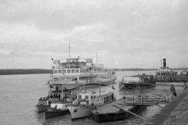 На Русенското пристанище