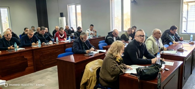 Проекти за ремонт на улици и за решаване на водния проблем по селата обсъжда Общинският съвет в Омуртаг 