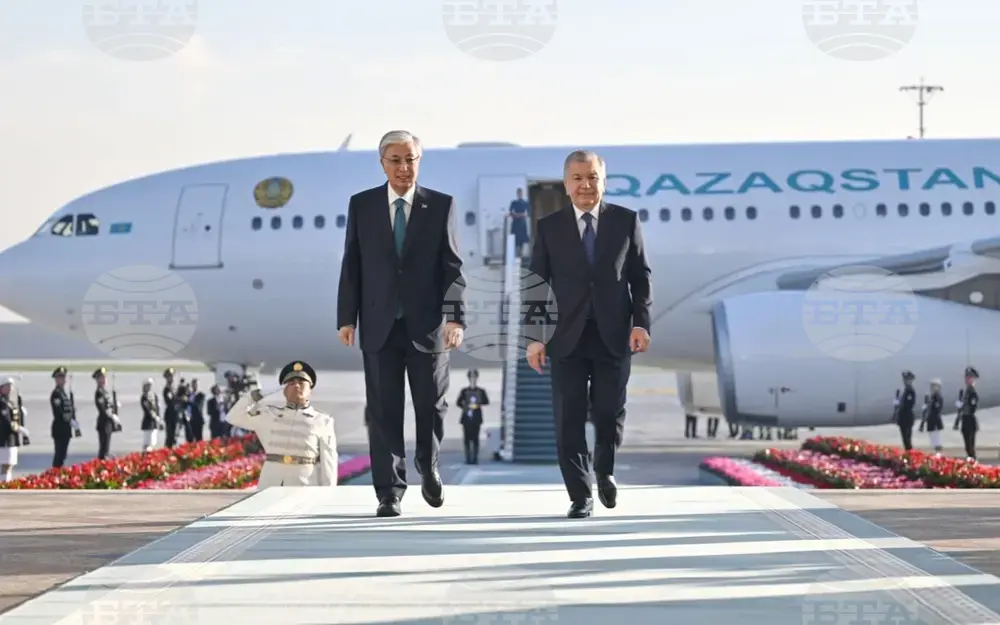 Казинформ: Президентът на Казахстан е на официално посещение в Узбекистан