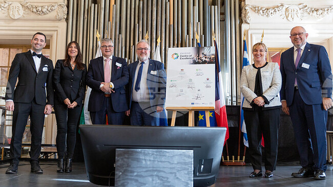 Висше училище по агробизнес и развитие на регионите участва в официалното откриване на Центъра за върхови постижения INVEST Centre of Excellence