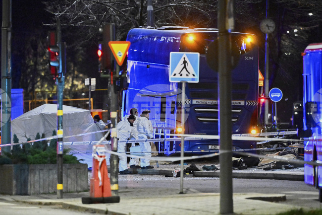 Властите в Стокхолм идентифицираха трите жертви от автобусната катастрофа миналата седмица