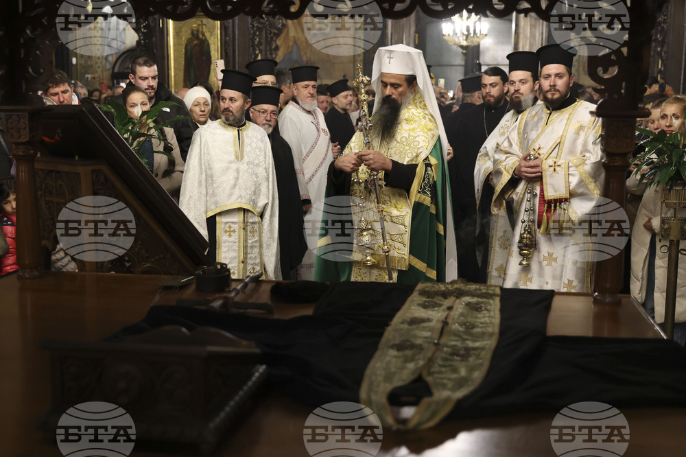 Архиерейска вечерня - литургия - патриарх Даниил