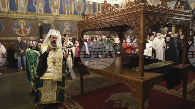 Икона с мощи на грузинския светец Гавриил Ургебадзе и негови лични вещи бяха изложени за поклонение в храма „Св. великомъченица Неделя“