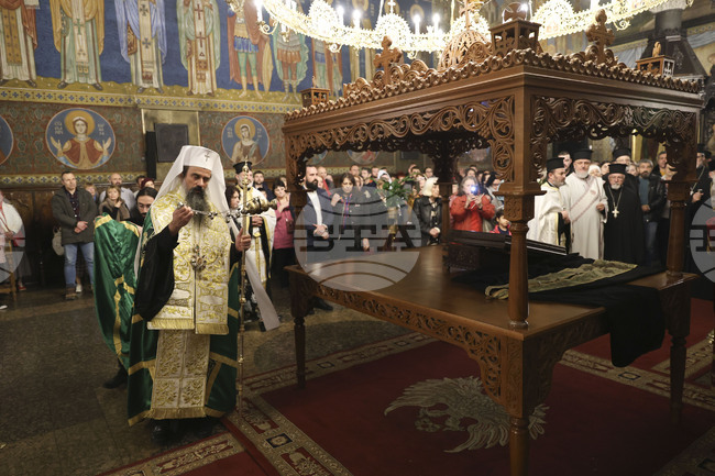 Икона с мощи на грузинския светец Гавриил Ургебадзе и негови лични вещи бяха изложени за поклонение в храма „Св. великомъченица Неделя“