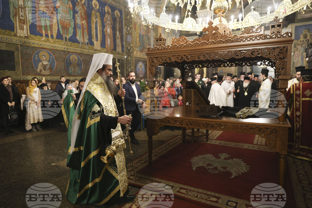 Архиерейска вечерня - литургия - патриарх Даниил