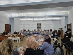 Свищов - кръгла маса - „Толерантността в училищната общност”