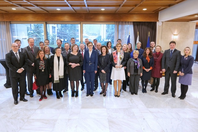 Теодора Генчовска - ЕС - НАТО - посланици