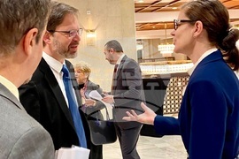 Теодора Генчовска - ЕС - НАТО - посланици