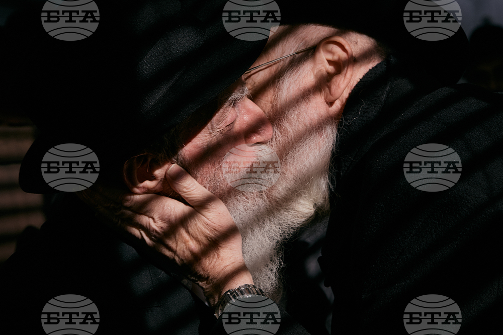 APTOPIX Rabbi Gathering