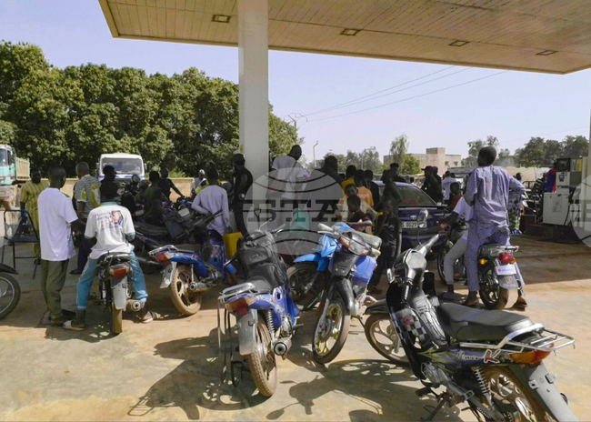 Mali-Media-Suspension