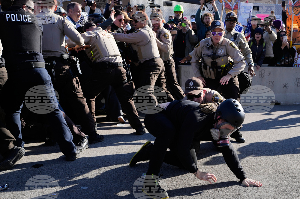 APTOPIX Federal Enforcement Chicago